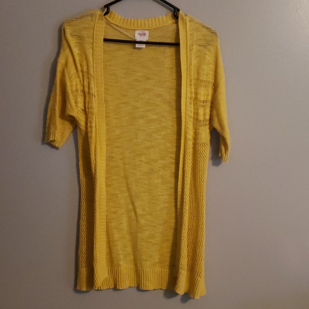 Mustard yellow short sleeved cardigan
